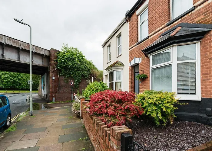 Nomi Homes - Exeter - Bookdirect - Central - Beach - Wifi