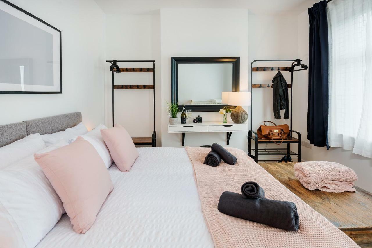 Nomi Homes - - Bookdirect - - - Wifi * Exeter