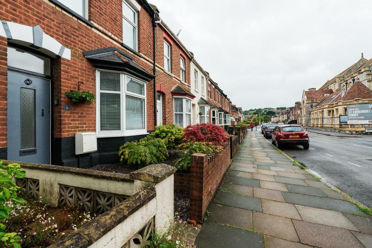 Nomi Homes - - Bookdirect - - - Wifi Exeter