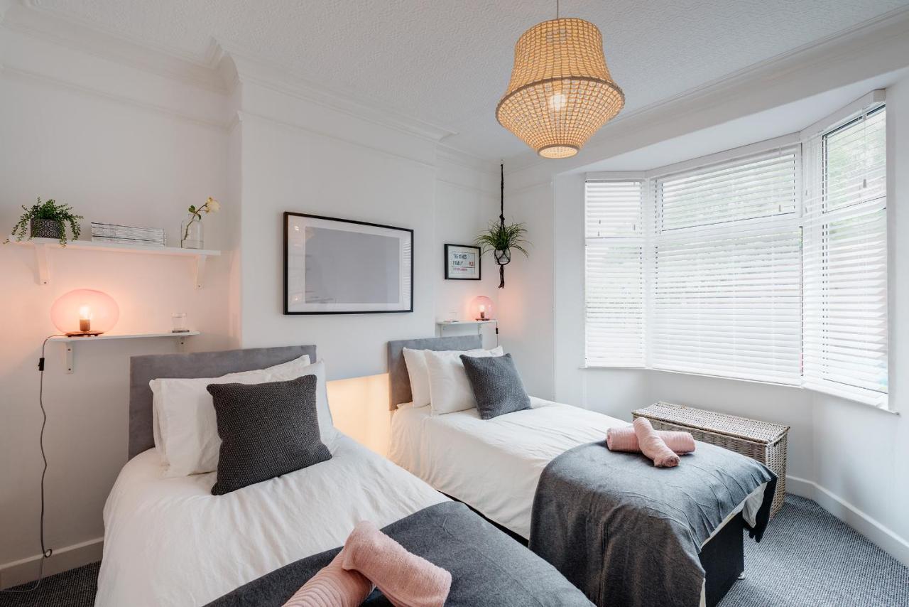 Holiday home Nomi Homes - - Bookdirect - - - Wifi