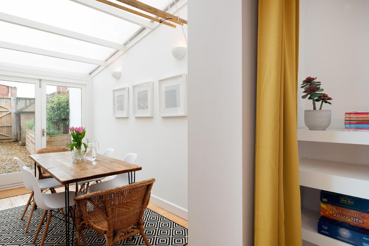 Nomi Homes - - Bookdirect - - - Wifi Holiday home Exeter